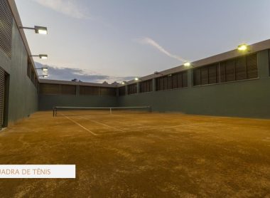 4 quartos_2 suites_2 Semi-suites_Varanda Gourmet_